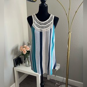 Corvia Women’s Sleeveles Embroidered Neck Striped Blue Top Size XL